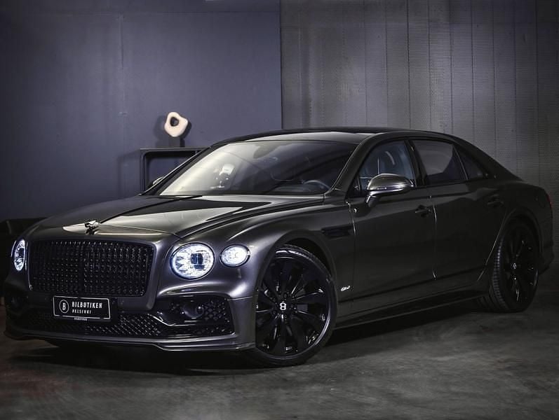 Käytetty 2022 Bentley Flying Spur Mulliner Sedan | 259 800 € - Kuva 1/4