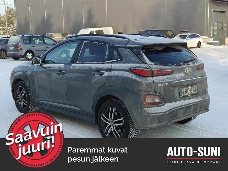 Käytetty Hyundai Kona Style 150 kW (204 HP) 2020 Harmaa Katumaasturi