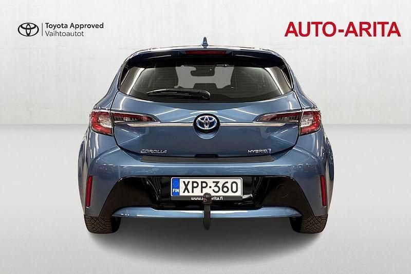 Käytetty Toyota Corolla Active 122 HP (89 kW) 2021 Sininen Viistoperä