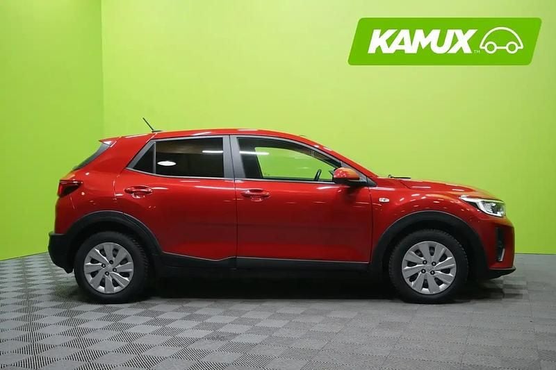 Käytetty Kia Stonic LX 99 HP (72 kW) 2021 Punainen Katumaasturi