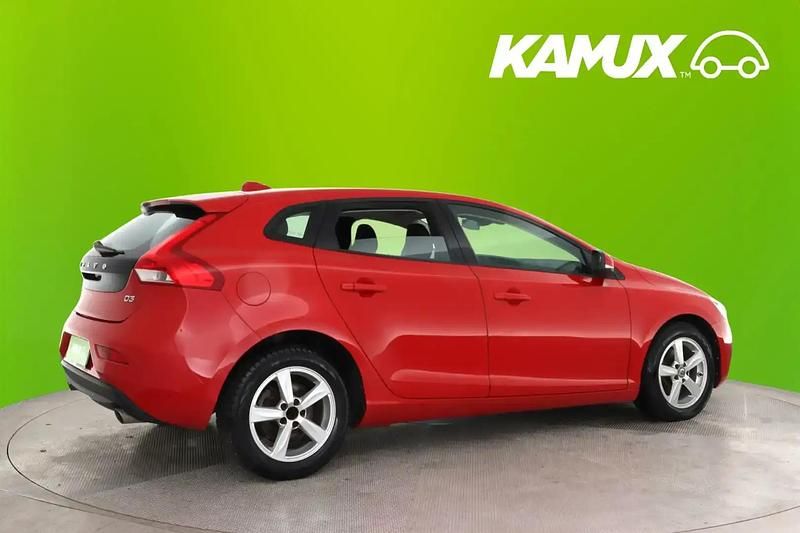 Käytetty Volvo V40 Momentum 150 HP (110 kW) 2016 Punainen Farmari