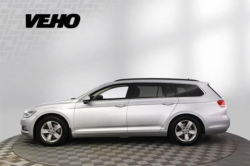 Käytetty VW Passat Comfortline 150 HP (110 kW) 2018 Hopea Farmari