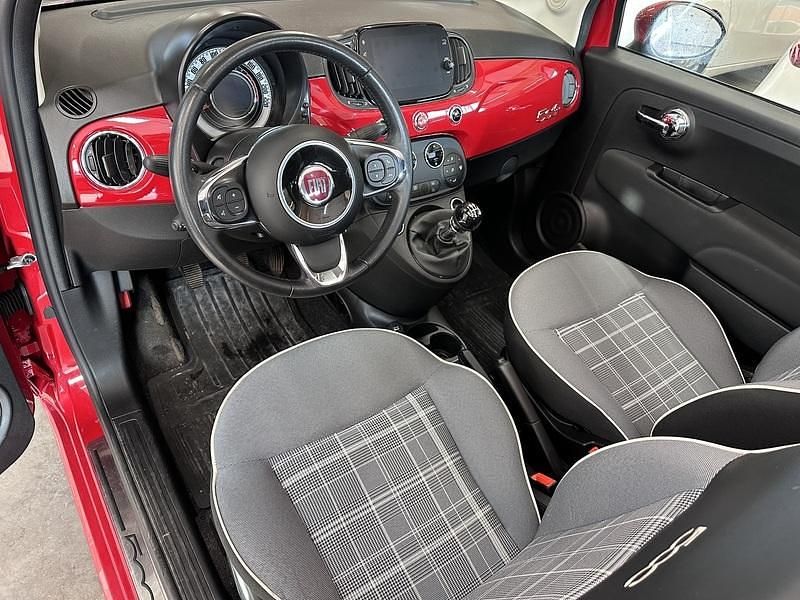 Käytetty Fiat 500 Lounge 69 HP (50 kW) 2018 Viistoperä