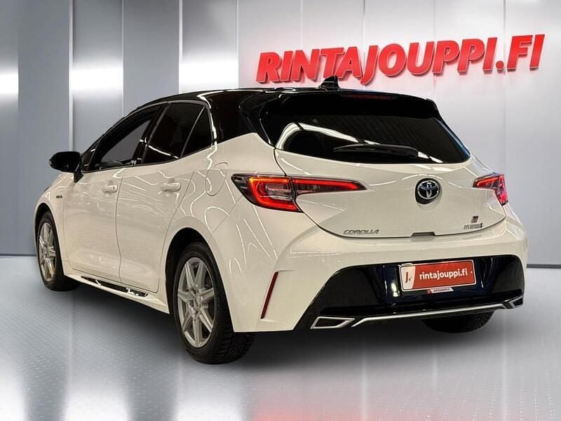 Käytetty Toyota Corolla Sport 122 HP (89 kW) 2021 Valkoinen Viistoperä