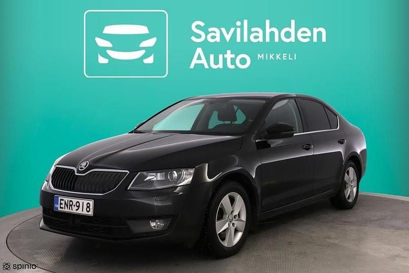Musta Käytetty 2015 Skoda Octavia Elegance Viistoperä | 10 900 € (Hyvä tarjous) - Kuva 1/4