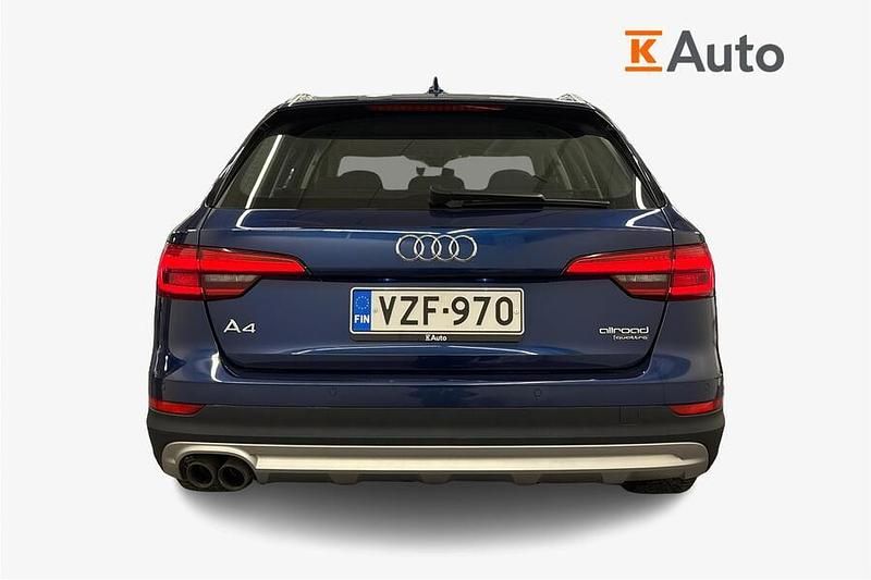 Käytetty Audi A4 Allroad Design 163 HP (119 kW) 2017 Sininen Farmari