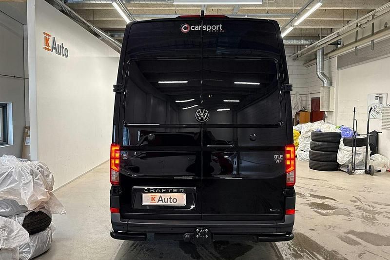 Uusi VW Crafter 174 HP (127 kW) 2026 Met. musta Van