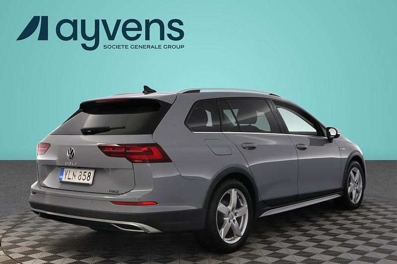 Käytetty VW Golf VIII 190 HP (139 kW) 2021 Harmaa Farmari