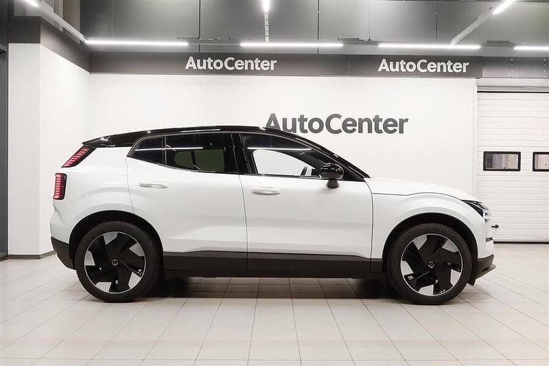 Käytetty Volvo EX30 Plus 200 kW (272 HP) 2024 Katumaasturi