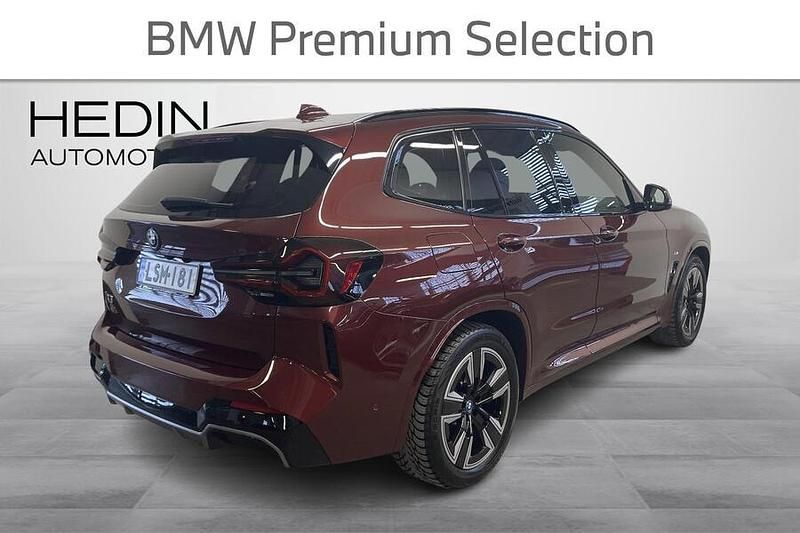 Käytetty BMW iX3 M Sport 210 kW (286 HP) 2023 Punainen Katumaasturi