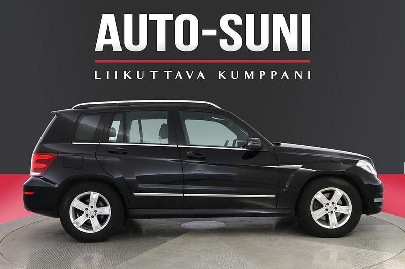 Käytetty Mercedes GLK220 Business 170 HP (125 kW) 2012 Katumaasturi
