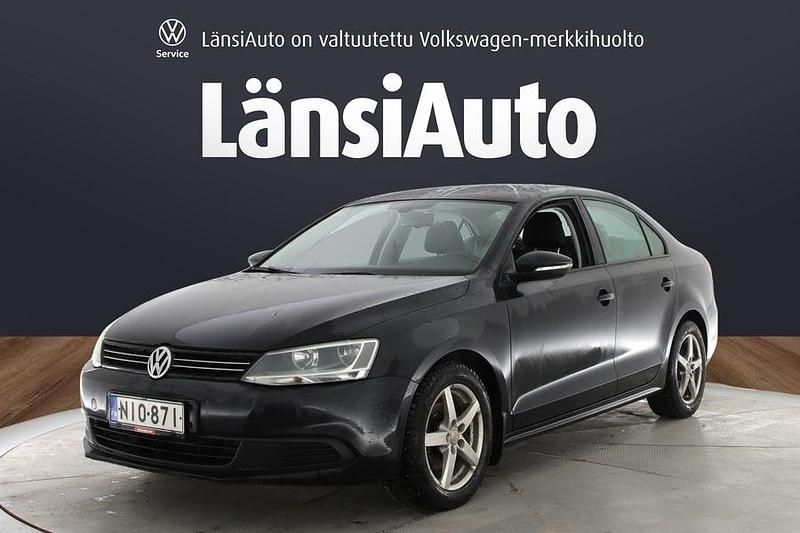 Käytetty 2012 VW Jetta Comfortline Sedan | 5 900 € (Hieman kallis) - Kuva 1/1