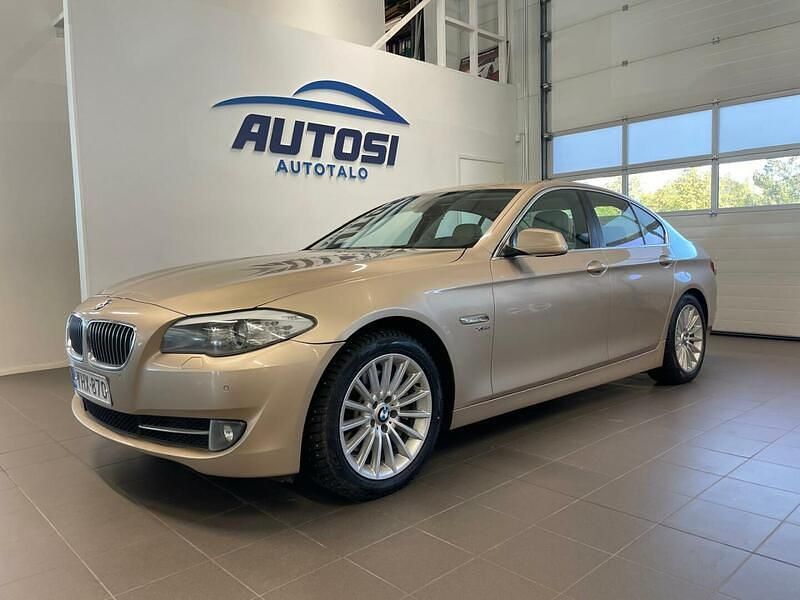 Peessi Käytetty 2012 BMW 530 Sedan | 12 250 € - Kuva 1/4
