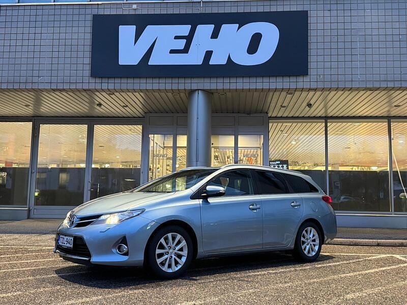 Sininen Käytetty 2014 Toyota Auris Touring Sports Active Farmari | 13 800 € (Perustarjous) - Kuva 1/4