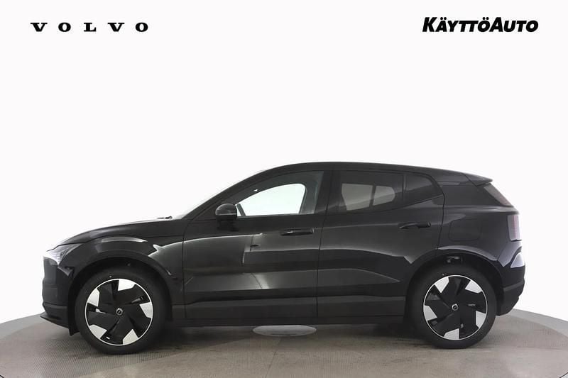 Uusi Volvo EX30 Performance 314 kW (428 HP) 2026 Onyx black met Katumaasturi