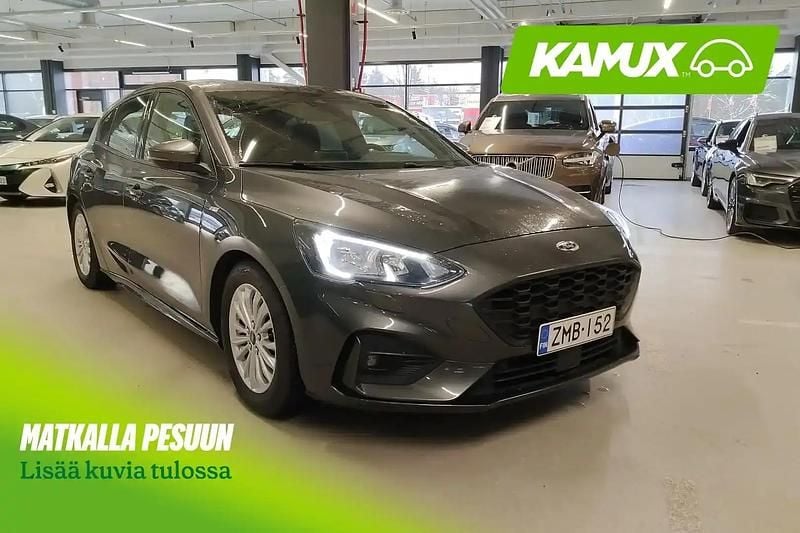 Hopea / harmaa Käytetty 2019 Ford Focus ST-Line Sedan | 12 900 € (Hieman kallis) - Kuva 1/3