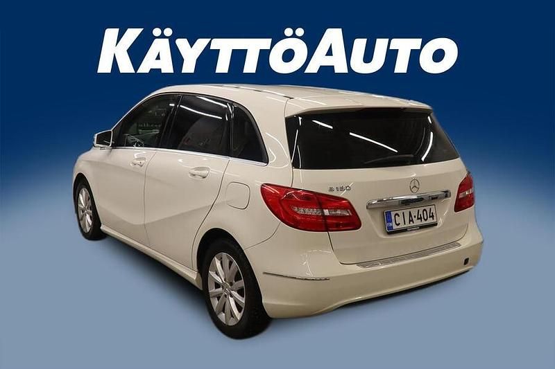 Käytetty Mercedes B180 Business 122 HP (89 kW) 2014 Valkoinen Tila-auto