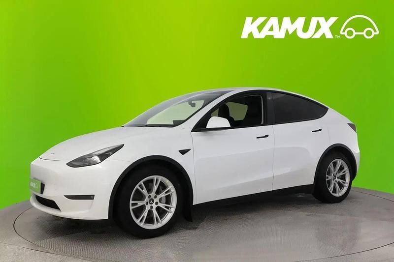 Käytetty Tesla Model Y Long Range AWD 350 kW (477 HP) 2021 Valkoinen Katumaasturi
