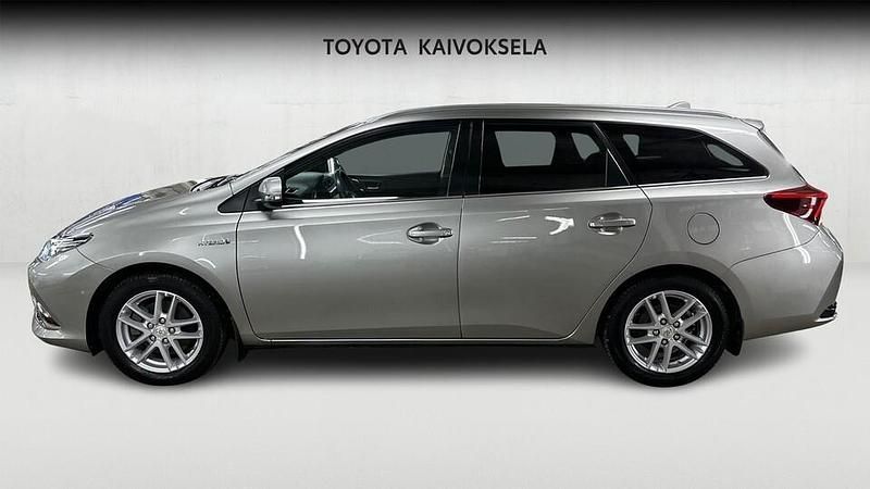 Käytetty Toyota Auris Touring Sports Premium 99 HP (72 kW) 2018 Harmaa Farmari