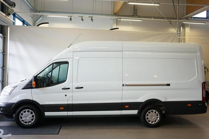 Käytetty Ford Transit Trend 131 HP (96 kW) 2018 Valkoinen Van
