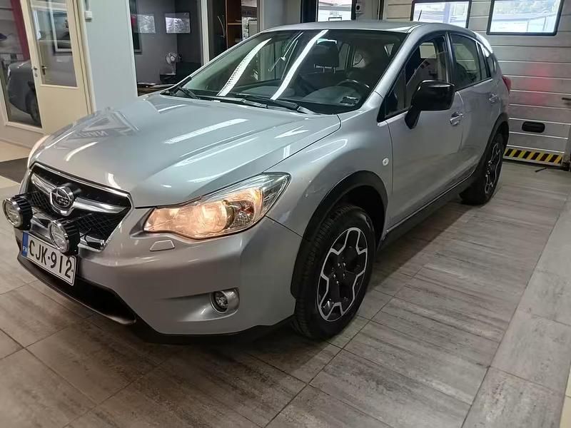 Käytetty Subaru XV 2014 Katumaasturi
