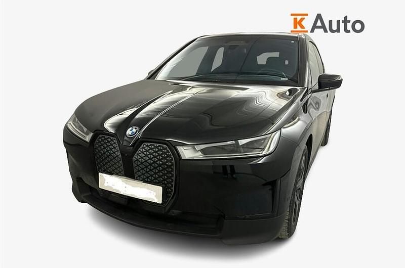 Käytetty BMW iX 239 kW (326 HP) 2022 Musta Katumaasturi