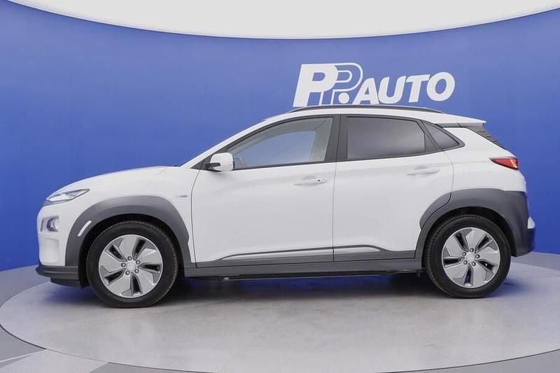 Käytetty Hyundai Kona Comfort 55 kW (75 HP) 2020 Katumaasturi