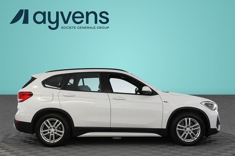 Käytetty BMW X1 Sport Line 220 HP (161 kW) 2022 Valkoinen Katumaasturi