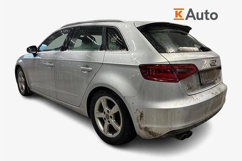 Käytetty Audi A3 Sportback Business 122 HP (89 kW) 2014 Viistoperä