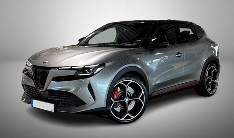 Käytetty Alfa Romeo Junior Veloce 207 kW (282 HP) 2025 Harmaa Katumaasturi