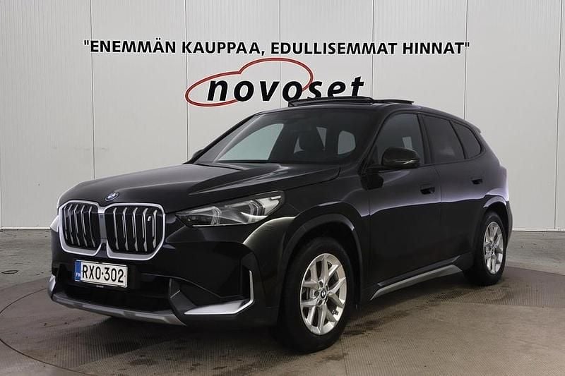 Käytetty BMW iX1 xLine 200 kW (272 HP) 2022 Musta Katumaasturi