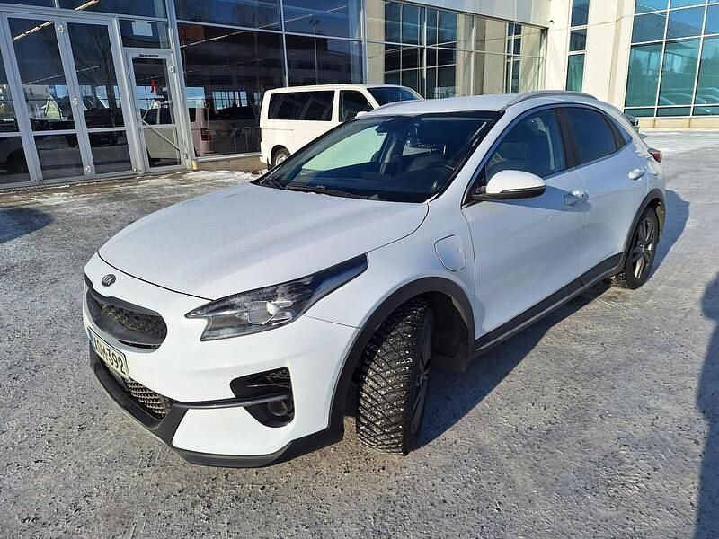 Käytetty Kia XCeed Premium 140 HP (102 kW) 2021 Valkoinen Katumaasturi