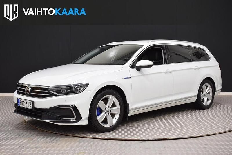 Käytetty 2020 VW Passat GTE Farmari | 18 300 € (Perustarjous) - Kuva 1/2