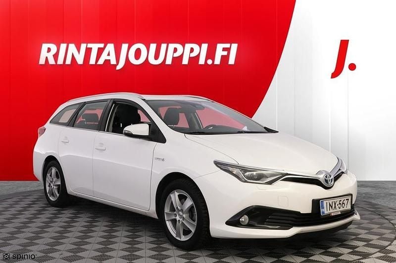 Valkoinen Käytetty 2017 Toyota Auris Touring Sports Business Edition Farmari | 12 280 € (Perustarjous) - Kuva 1/3