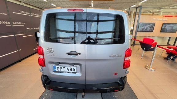 Käytetty Toyota Proace Edition 104 kW (142 HP) 2023 Harmaa Tila-auto