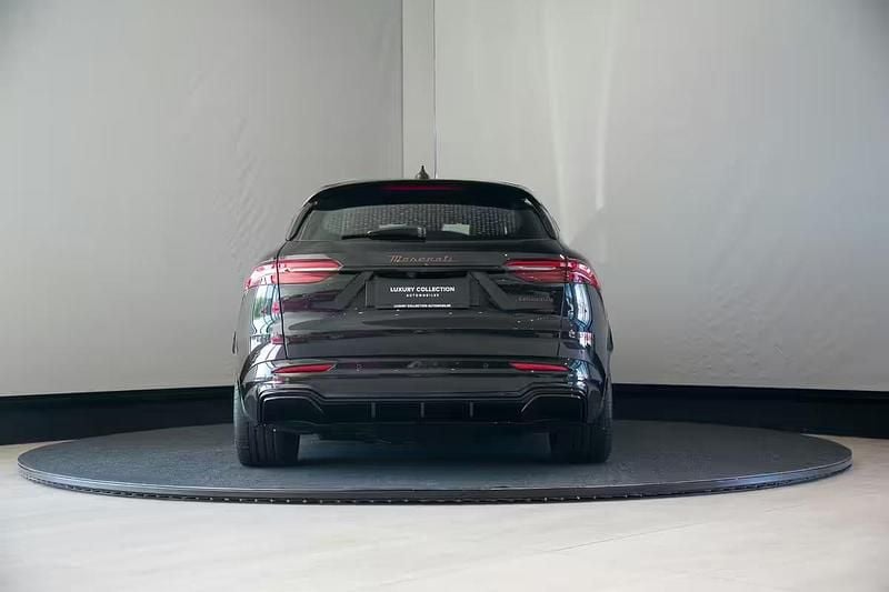 Uusi Maserati Grecale Folgore 409 kW (557 HP) 2025 Katumaasturi