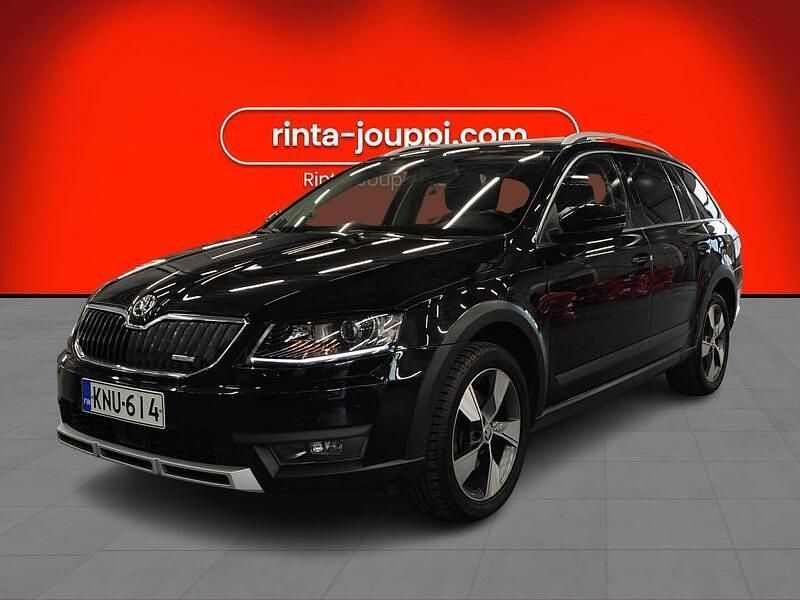 Musta Käytetty 2016 Skoda Octavia Farmari | 15 890 € (Perustarjous) - Kuva 1/3
