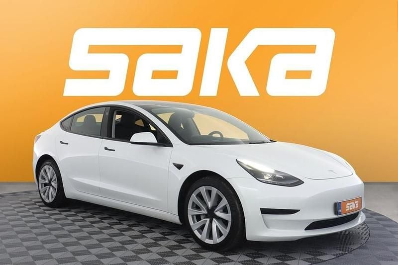 Käytetty 2023 Tesla Model 3 Standard Range Plus Sedan | 29 700 € (Hyvä tarjous) - Kuva 1/3