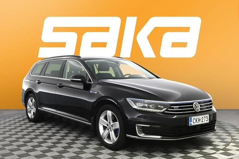 Käytetty 2017 VW Passat GTE Farmari | 14 290 € (Perustarjous) - Kuva 1/3