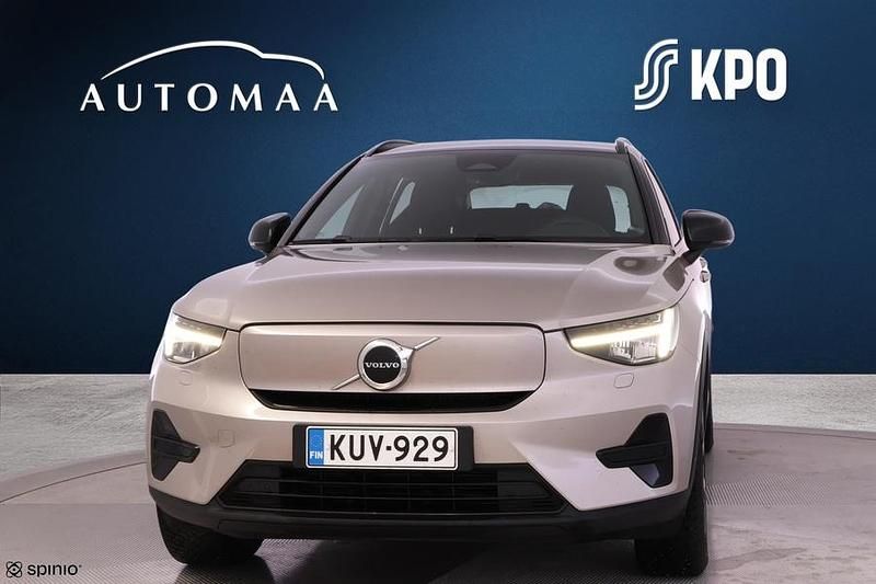 Käytetty Volvo XC40 Core 169 kW (231 HP) 2022 Ruskea Katumaasturi