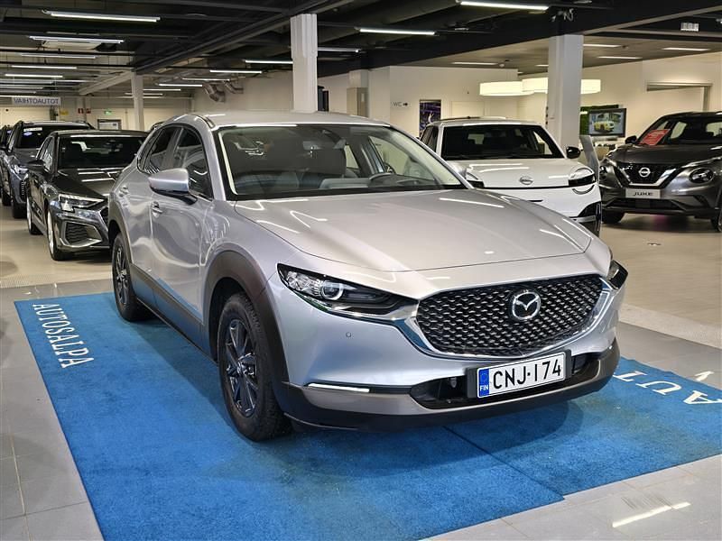 Käytetty Mazda CX-30 Optimum 150 HP (110 kW) 2023 Hopea Katumaasturi