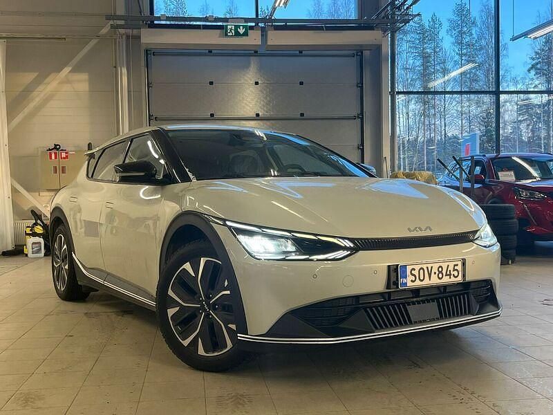 Käytetty Kia EV6 239 kW (325 HP) 2022 Katumaasturi