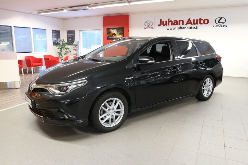 Musta Käytetty 2017 Toyota Auris Touring Sports Active Farmari | 16 750 € (Perustarjous) - Kuva 1/4