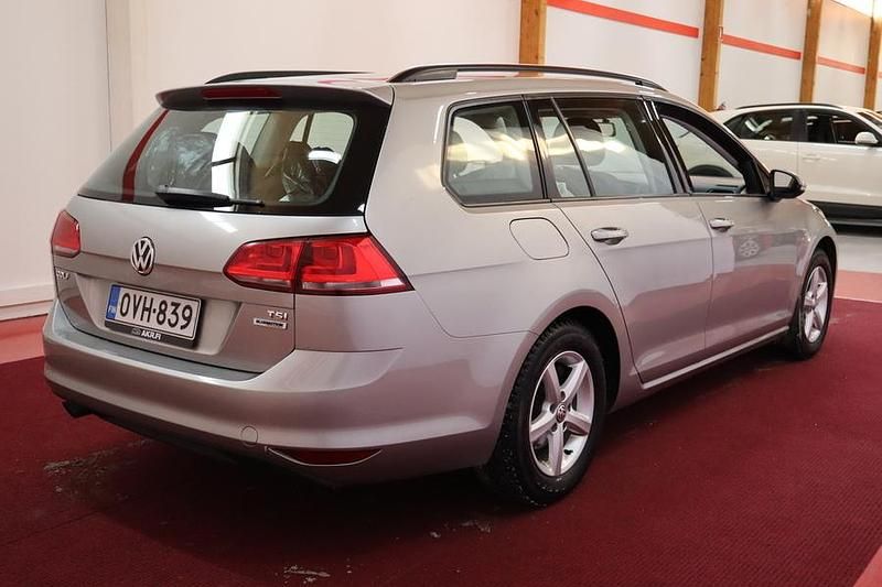 Käytetty VW Golf VII Comfortline 110 HP (80 kW) 2016 Farmari