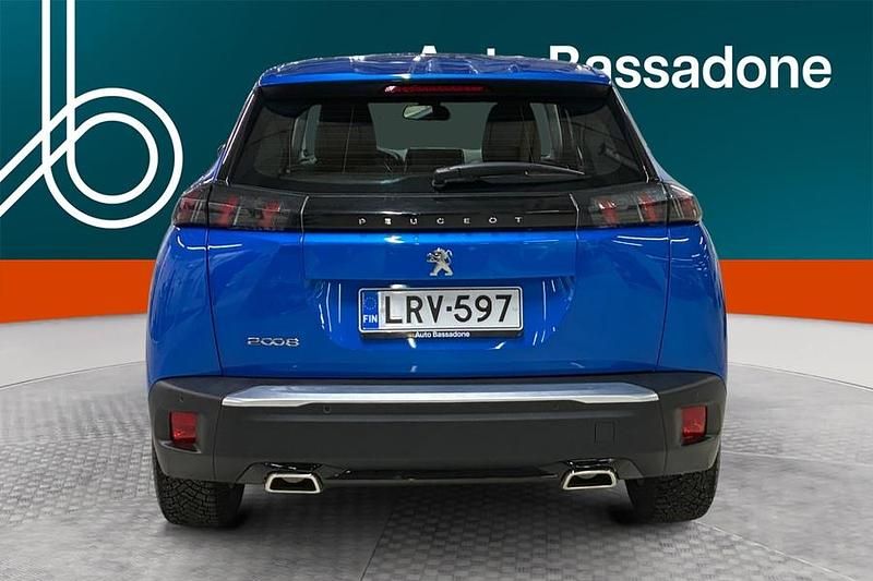 Käytetty Peugeot 2008 Active 131 HP (96 kW) 2022 Katumaasturi