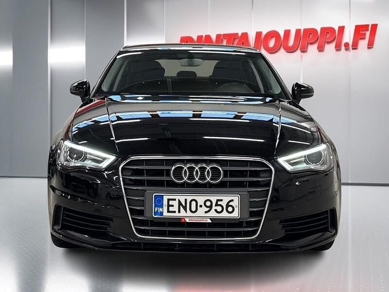 Käytetty Audi A3 Business 110 HP (80 kW) 2015 Sedan