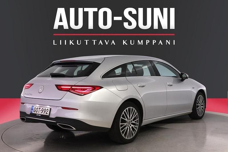 Käytetty Mercedes CLA250e Business 160 HP (117 kW) 2021 Harmaa Sedan