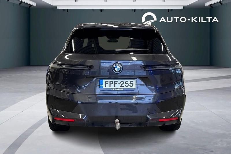 Käytetty BMW iX Comfort Edition 239 kW (326 HP) 2022 Harmaa Katumaasturi