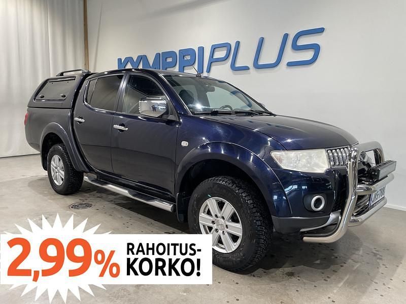 Käytetty Mitsubishi L200 Invite+ 178 HP (130 kW) 2013 Nouto