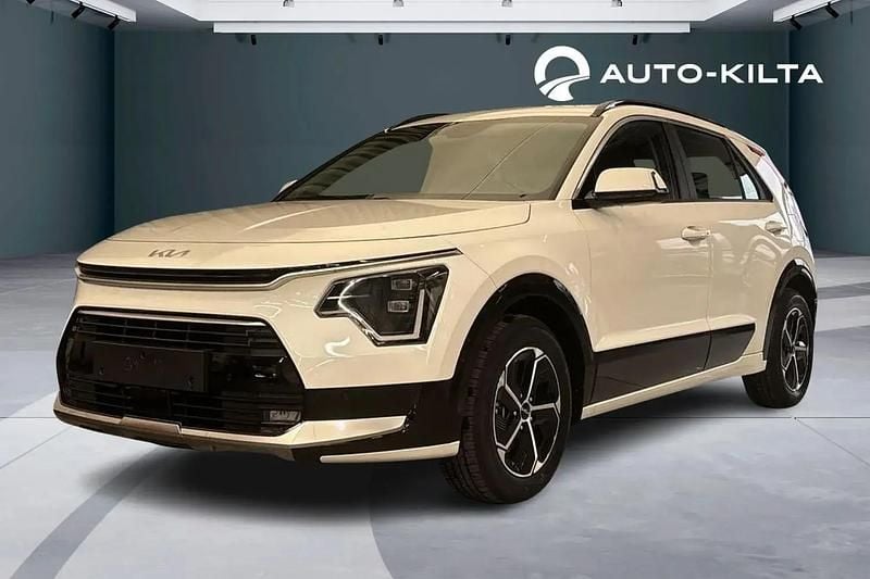 Käytetty Kia Niro EX 126 HP (92 kW) 2025 Valkoinen Katumaasturi